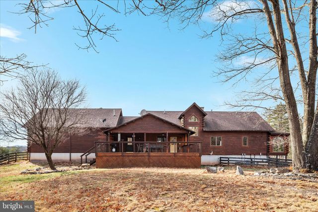 594 S BRANCH MOUNTAIN RD, Moorefield, WV 26836