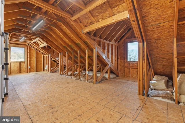 594 S BRANCH MOUNTAIN RD, Moorefield, WV 26836