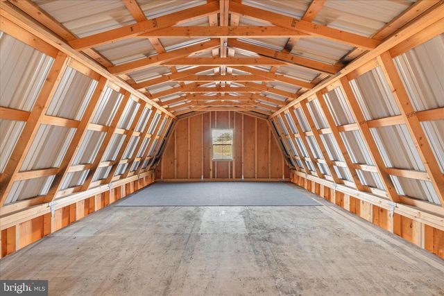 594 S BRANCH MOUNTAIN RD, Moorefield, WV 26836