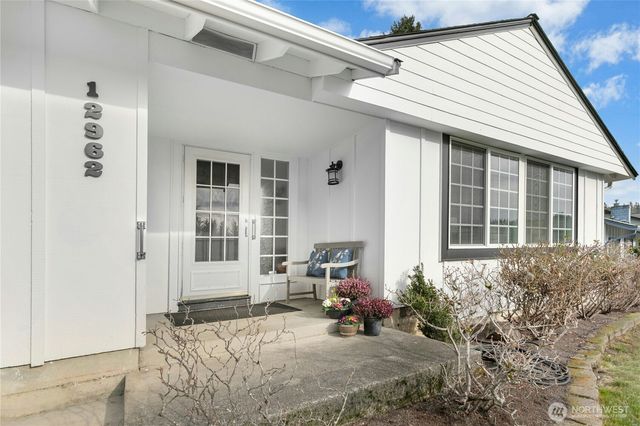 12962 SE 23rd Street, Bellevue, WA 98005