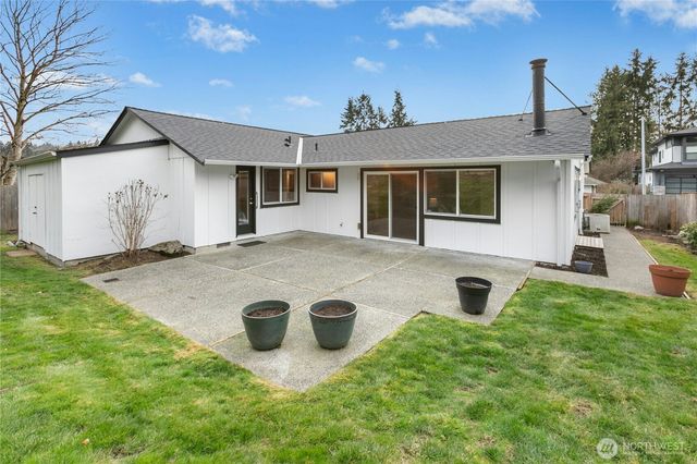 12962 SE 23rd Street, Bellevue, WA 98005