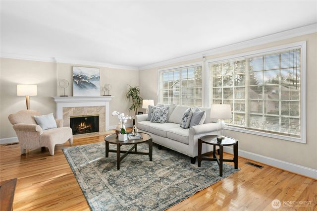 12962 SE 23rd Street, Bellevue, WA 98005