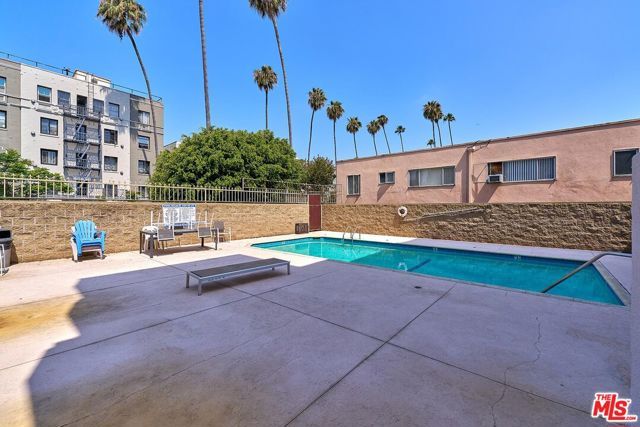 533 S St Andrews Place 410, Los Angeles, CA 90020