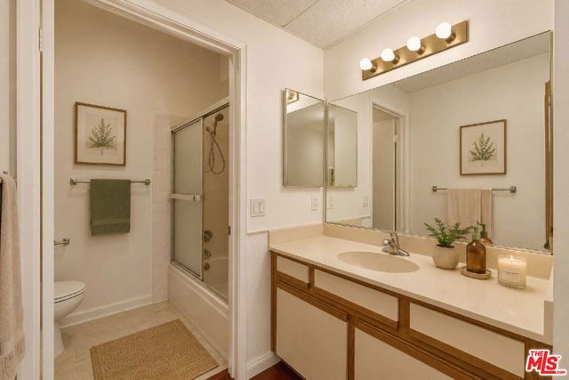 533 S St Andrews Place 410, Los Angeles, CA 90020