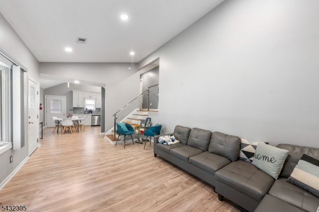 27 Alvin Ter, Springfield Twp., NJ 07081