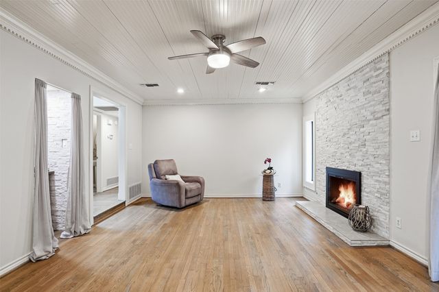 907 Sleepy Hollow Drive, Cedar Hill, TX 75104