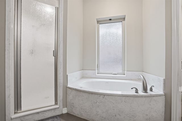 907 Sleepy Hollow Drive, Cedar Hill, TX 75104