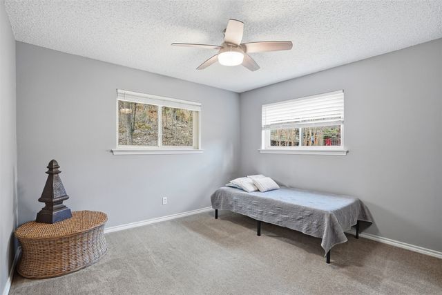 907 Sleepy Hollow Drive, Cedar Hill, TX 75104