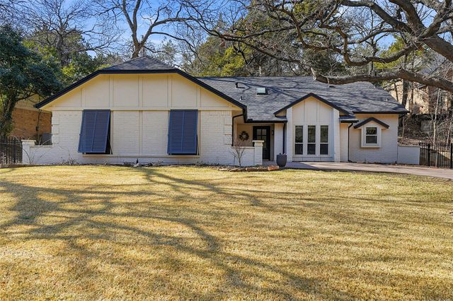 907 Sleepy Hollow Drive, Cedar Hill, TX 75104