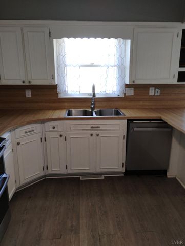 1316 DUDLEY Road, Moneta, VA 24121