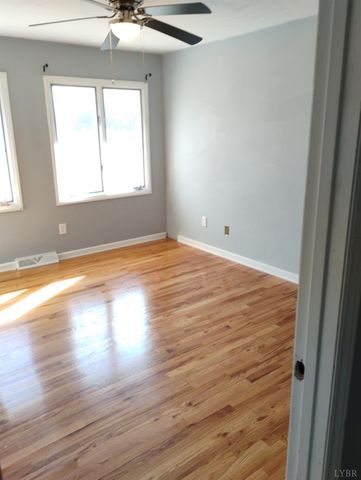 1316 DUDLEY Road, Moneta, VA 24121