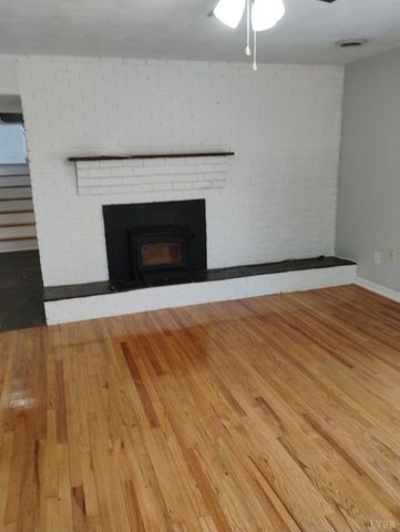 1316 DUDLEY Road, Moneta, VA 24121