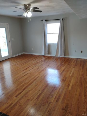 1316 DUDLEY Road, Moneta, VA 24121