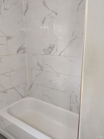 1316 DUDLEY Road, Moneta, VA 24121