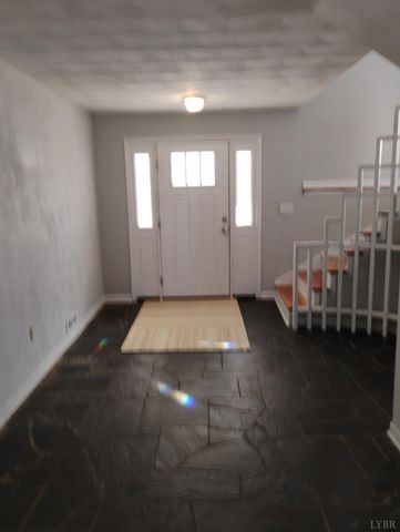 1316 DUDLEY Road, Moneta, VA 24121