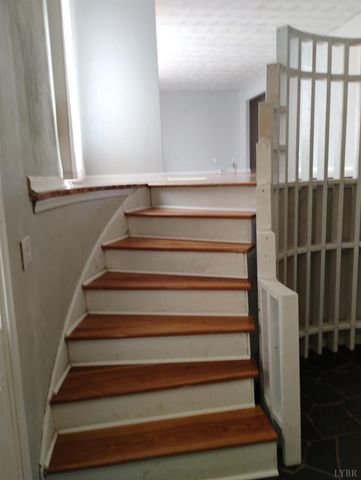 1316 DUDLEY Road, Moneta, VA 24121