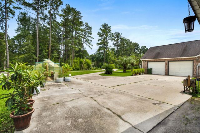 2981 Victor Rd., Longs, SC 29568