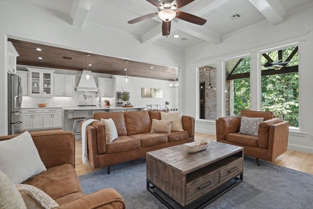 7112 S Chestnut Avenue, Broken Arrow, OK 74011