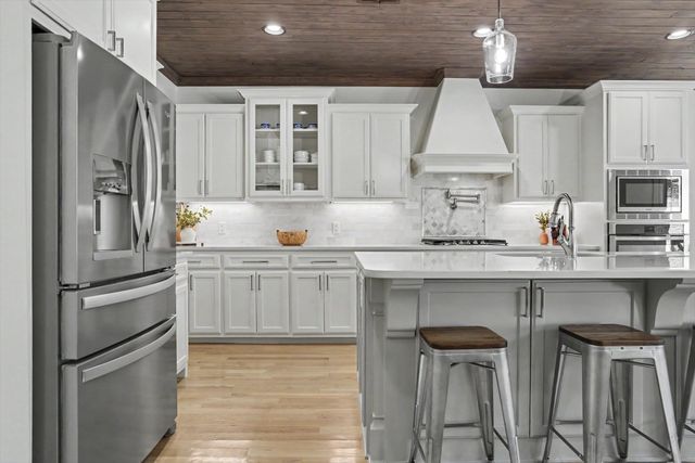 7112 S Chestnut Avenue, Broken Arrow, OK 74011