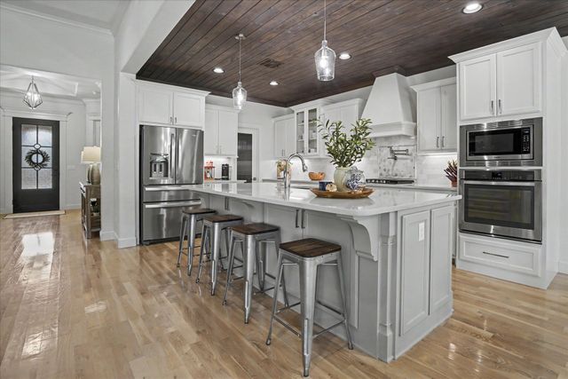 7112 S Chestnut Avenue, Broken Arrow, OK 74011