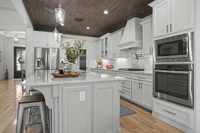 7112 S Chestnut Avenue, Broken Arrow, OK 74011