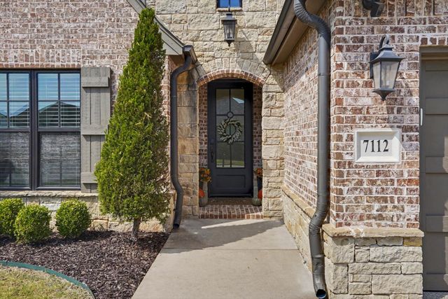 7112 S Chestnut Avenue, Broken Arrow, OK 74011