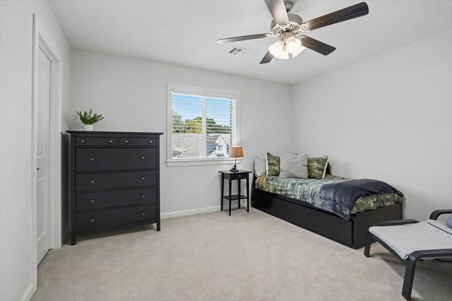 7112 S Chestnut Avenue, Broken Arrow, OK 74011