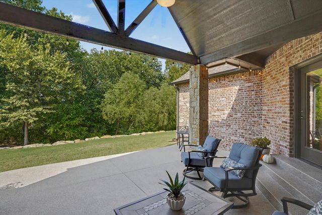 7112 S Chestnut Avenue, Broken Arrow, OK 74011