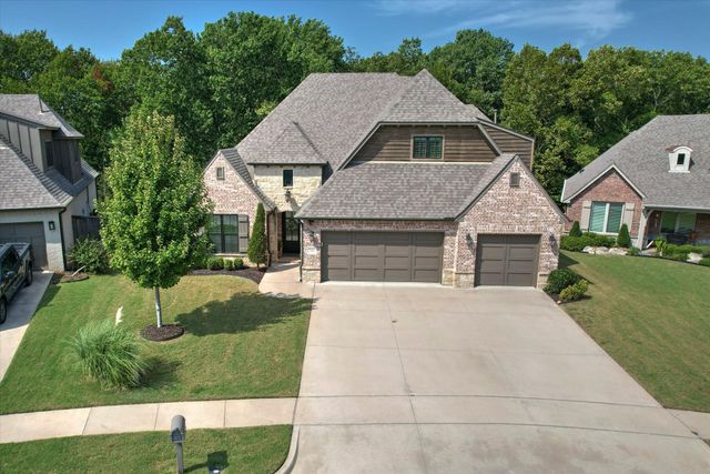 7112 S Chestnut Avenue, Broken Arrow, OK 74011