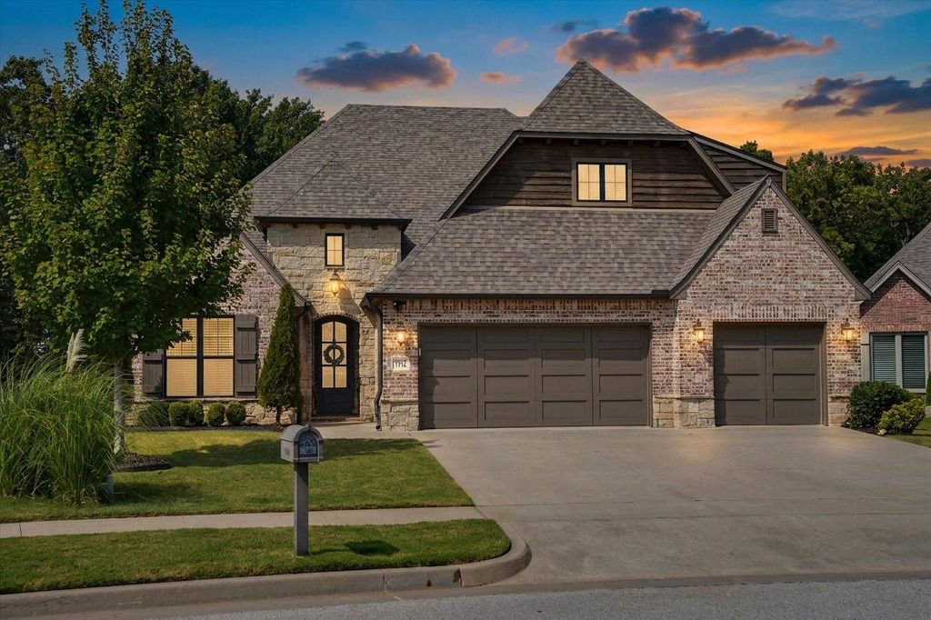 7112 S Chestnut Avenue, Broken Arrow, OK 74011
