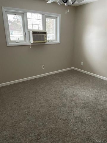 6820 Fredmoor Drive, Troy, MI 48098