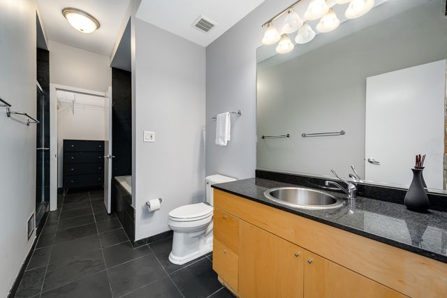 1118 W Fulton Market Street 403, Chicago, IL 60607