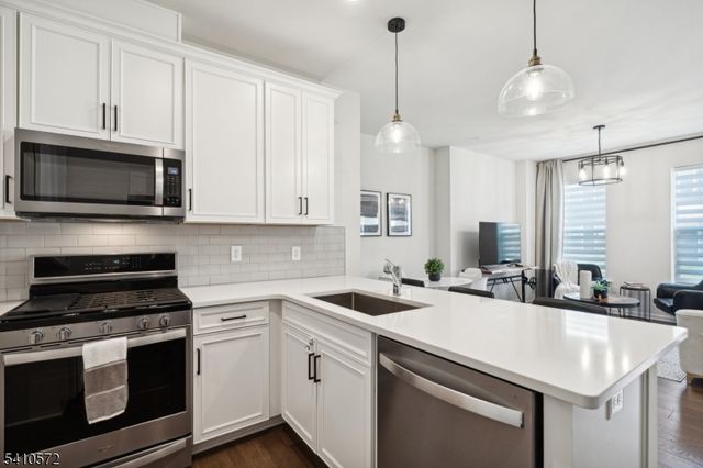 4 Sadie Cir Unit 4104 4104, Union Twp., NJ 07083
