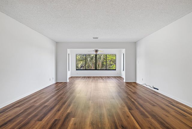 300 N Highway A1a 303g, Jupiter, FL 33477