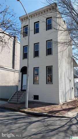 300 PINE ST, Reading, PA 19602