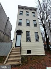 300 PINE ST, Reading, PA 19602