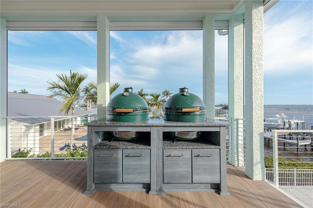 3807 San Carlos DR, St. James City, FL 33956