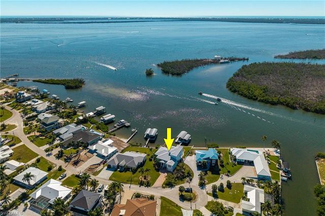 3807 San Carlos DR, St. James City, FL 33956