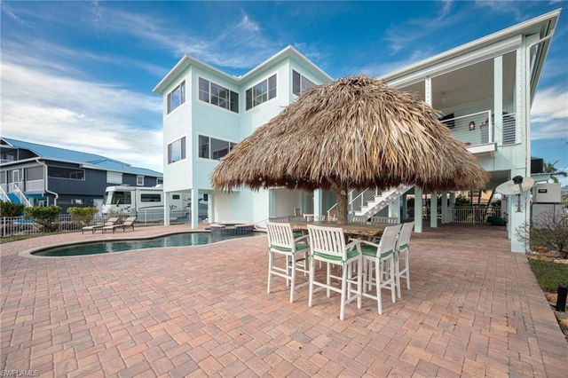 3807 San Carlos DR, St. James City, FL 33956