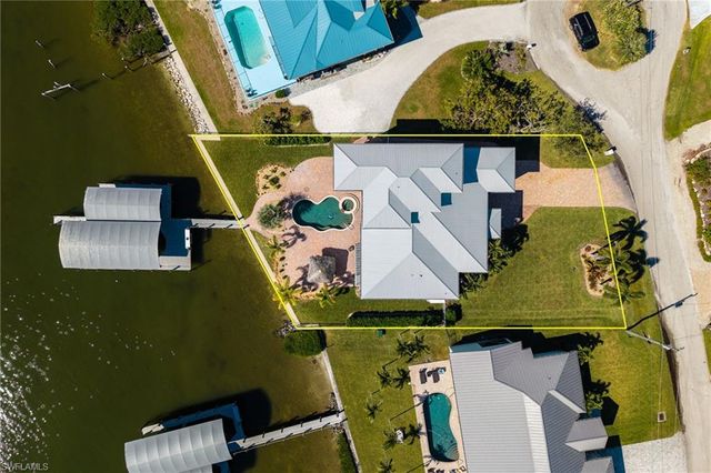 3807 San Carlos DR, St. James City, FL 33956