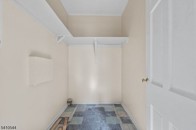 335 Court St, Elizabeth City, NJ 07206