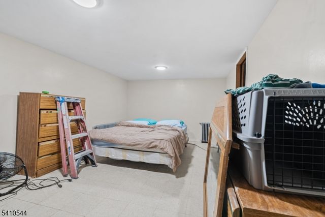 335 Court St, Elizabeth City, NJ 07206