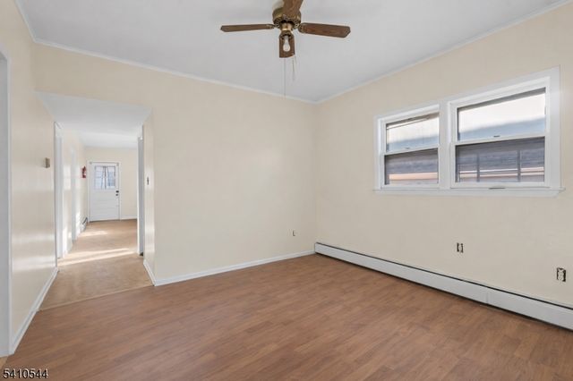 335 Court St, Elizabeth City, NJ 07206