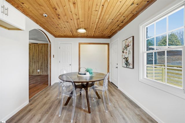 220 Owens Circle, Anderson, SC 29625