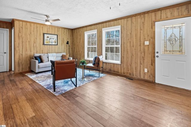 220 Owens Circle, Anderson, SC 29625