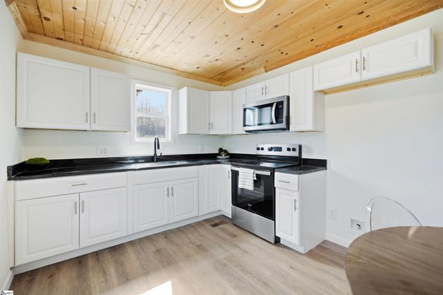 220 Owens Circle, Anderson, SC 29625