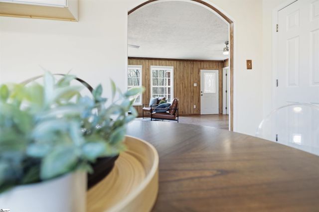 220 Owens Circle, Anderson, SC 29625