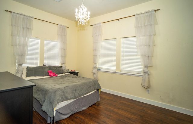 1302 Southfork Lane, Rosharon, TX 77583