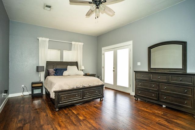 1302 Southfork Lane, Rosharon, TX 77583