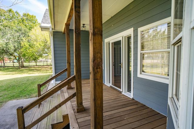 1302 Southfork Lane, Rosharon, TX 77583